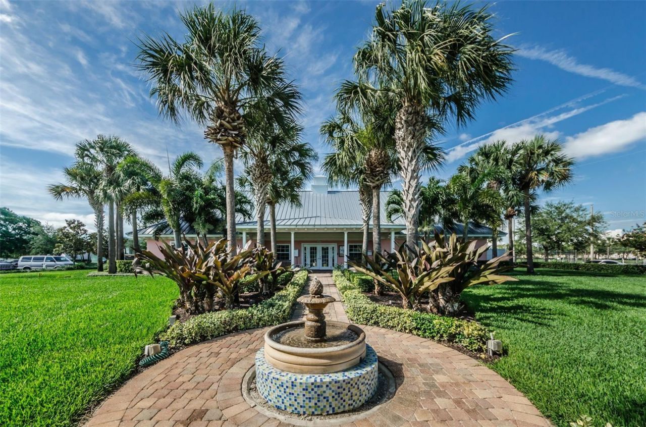 5196 Beach Drive Se, Unit B, Saint Petersburg, FL 33705 Photo