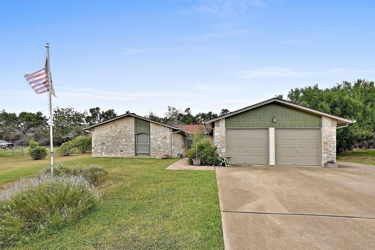 112 NE Skyview Ter, Leander, TX 78641 Main Photo