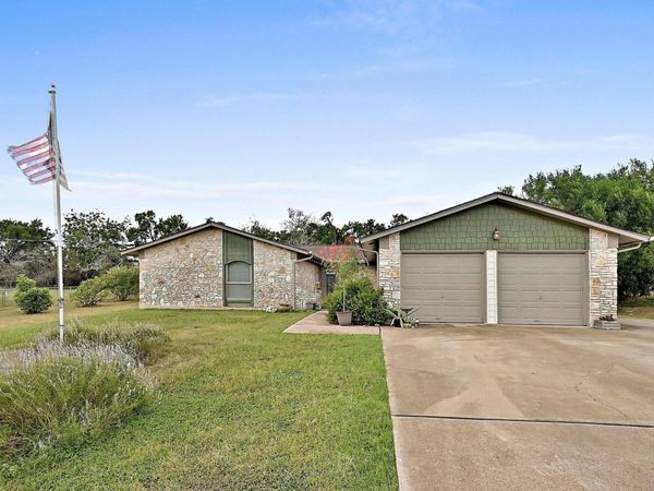 112 NE Skyview TER, Leander, TX 78641