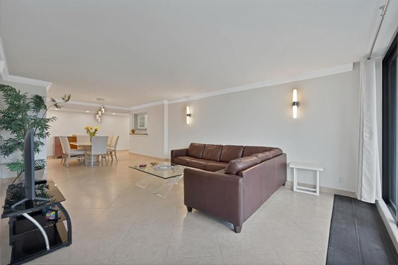 2301 S Ocean Drive, Unit 1707, Hollywood, FL 33019 Photo