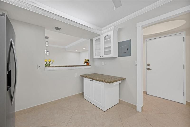 2301 S Ocean Drive, Unit 1707, Hollywood, FL 33019 Photo