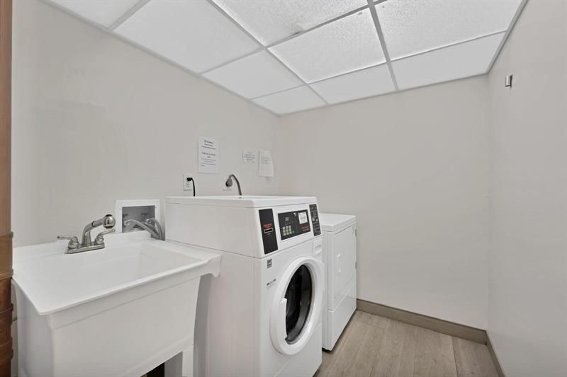 2301 S Ocean Drive, Unit 1707, Hollywood, FL 33019 Photo