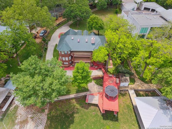 640 Woodlake, McQueeney, TX 78123