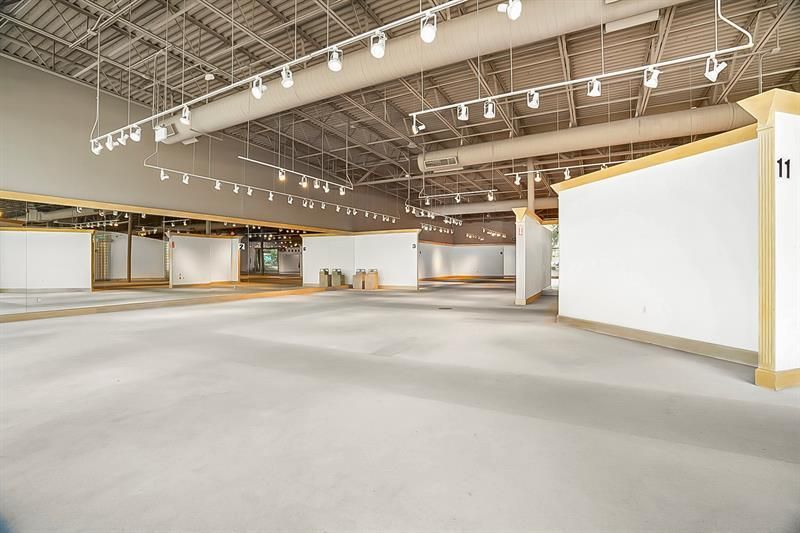 1605 W Oakland Park Blvd, Oakland Park, FL 33311 Photo