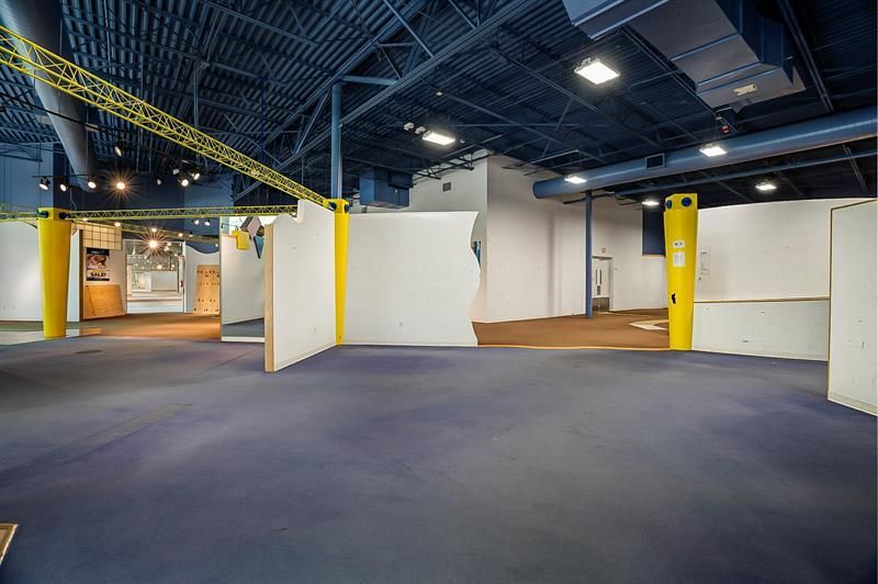 1605 W Oakland Park Blvd, Oakland Park, FL 33311 Photo