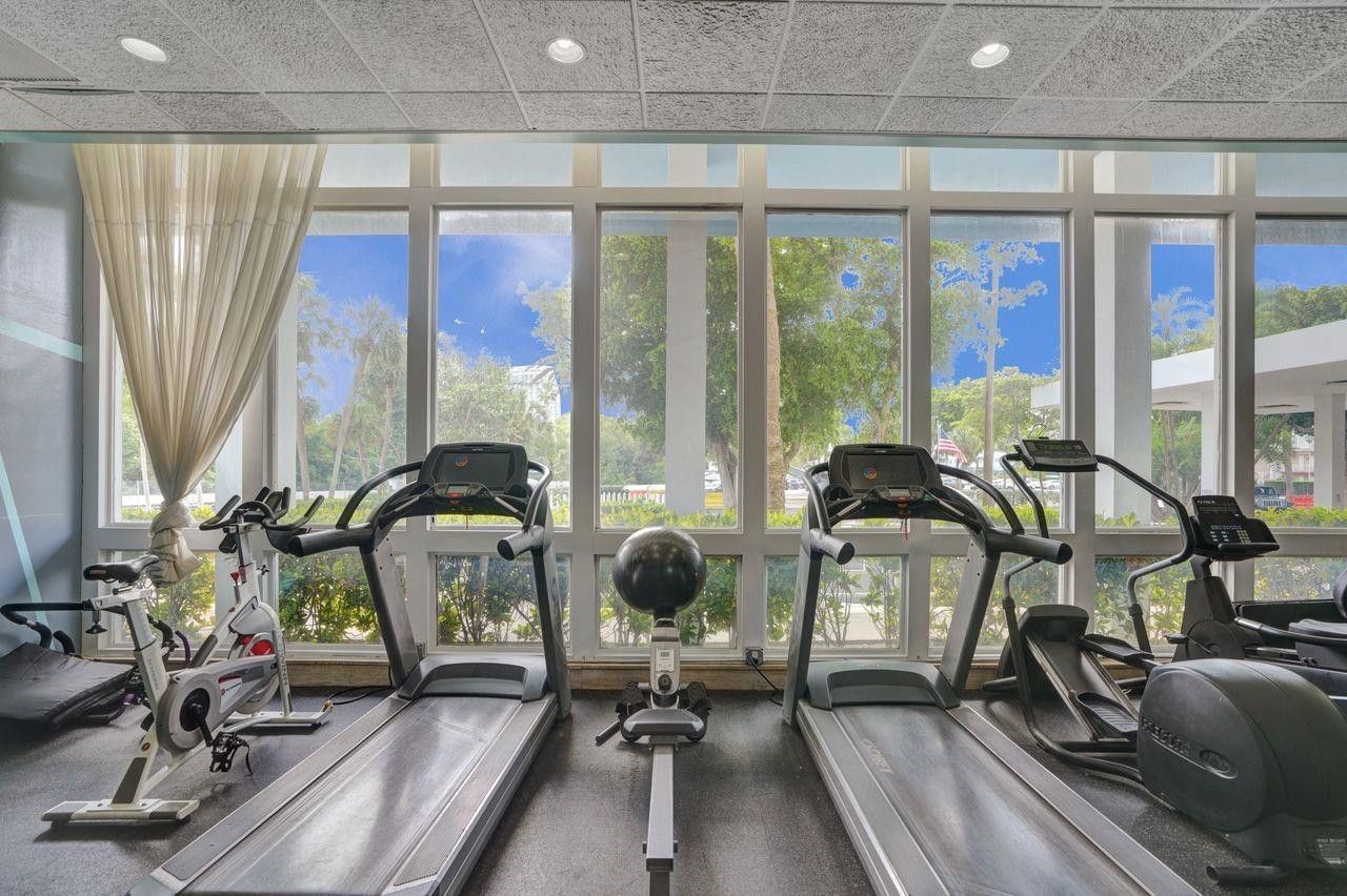 7441 Wayne Avenue, Unit 10c, Miami Beach, FL 33141 Photo