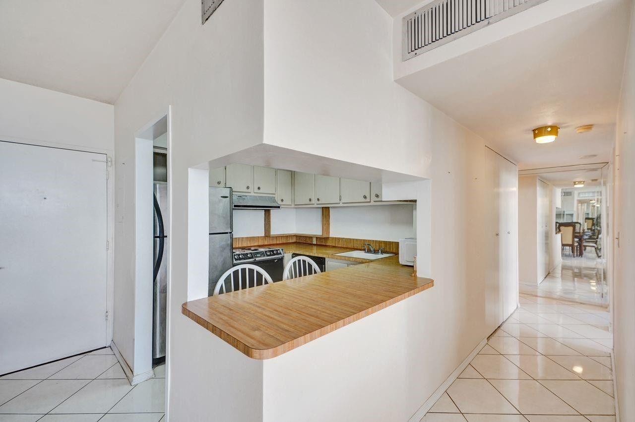 7441 Wayne Avenue, Unit 10c, Miami Beach, FL 33141 Photo