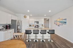 1040 Black Lake Way photo 4