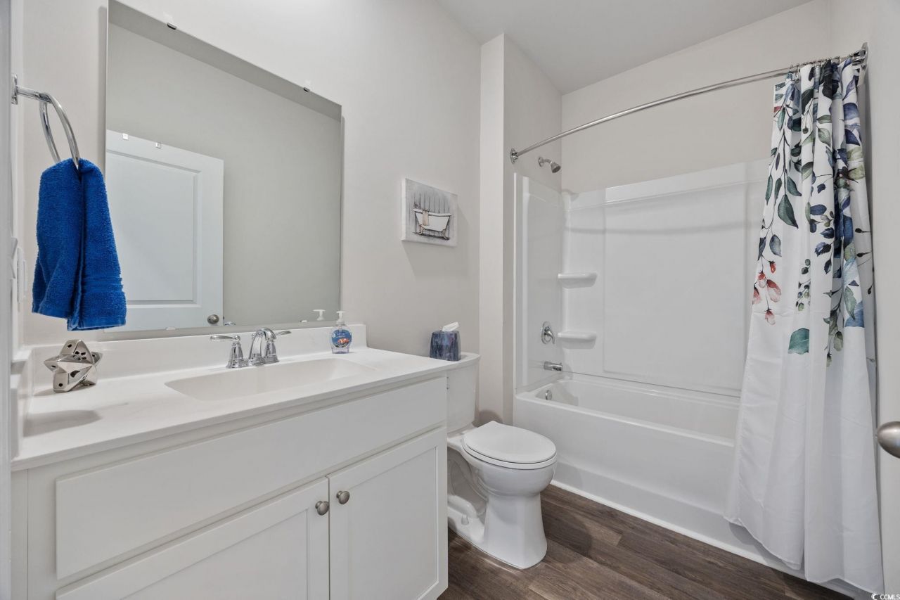 1040 Black Lake Way Photo 22