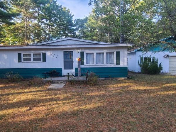 4711 Interlake Drive, Oscoda, MI 48750