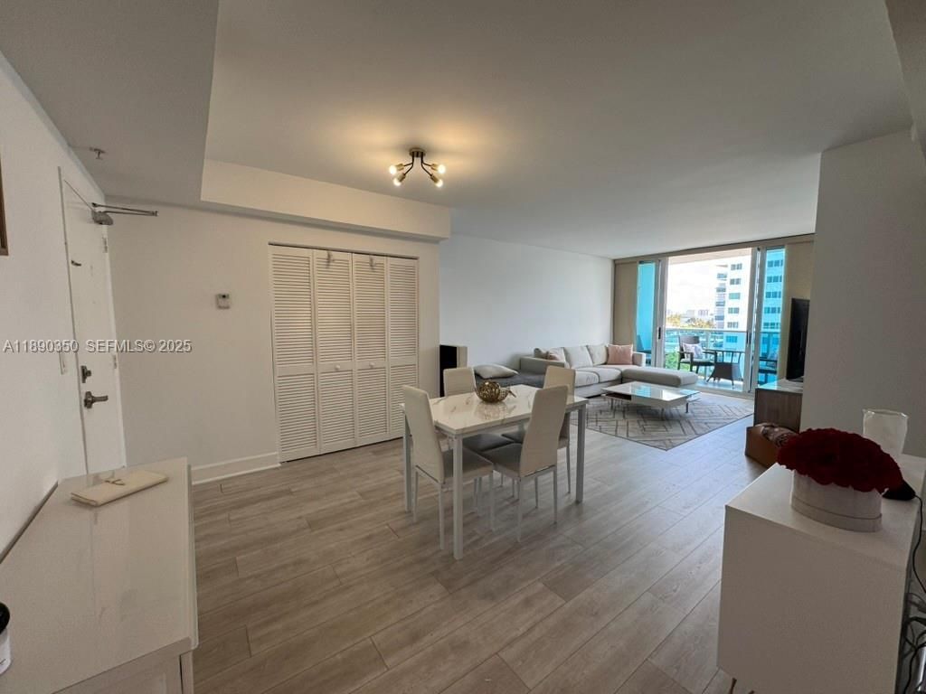 7501 E Treasure Dr, Unit 7L, North Bay Village, FL 33141 Photo