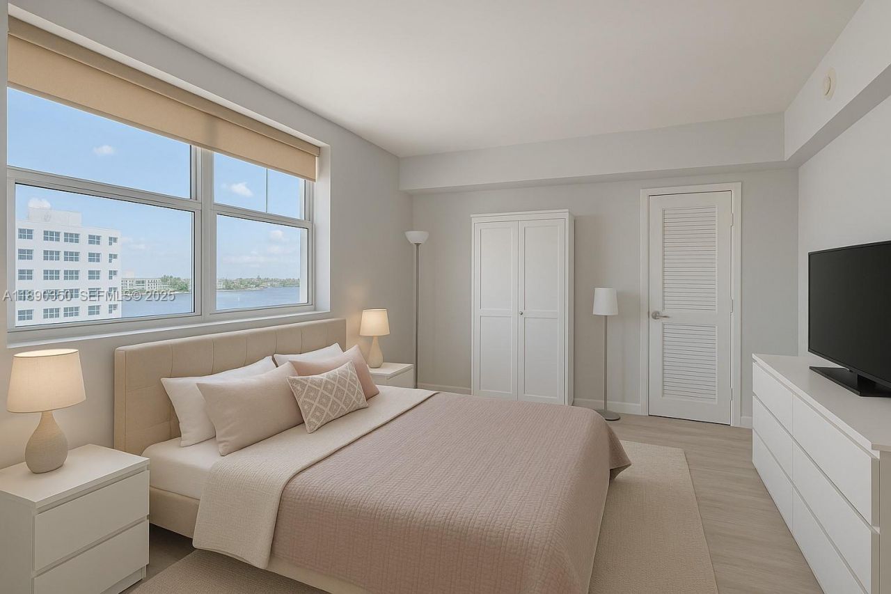 7501 E Treasure Dr, Unit 7L, North Bay Village, FL 33141 Photo