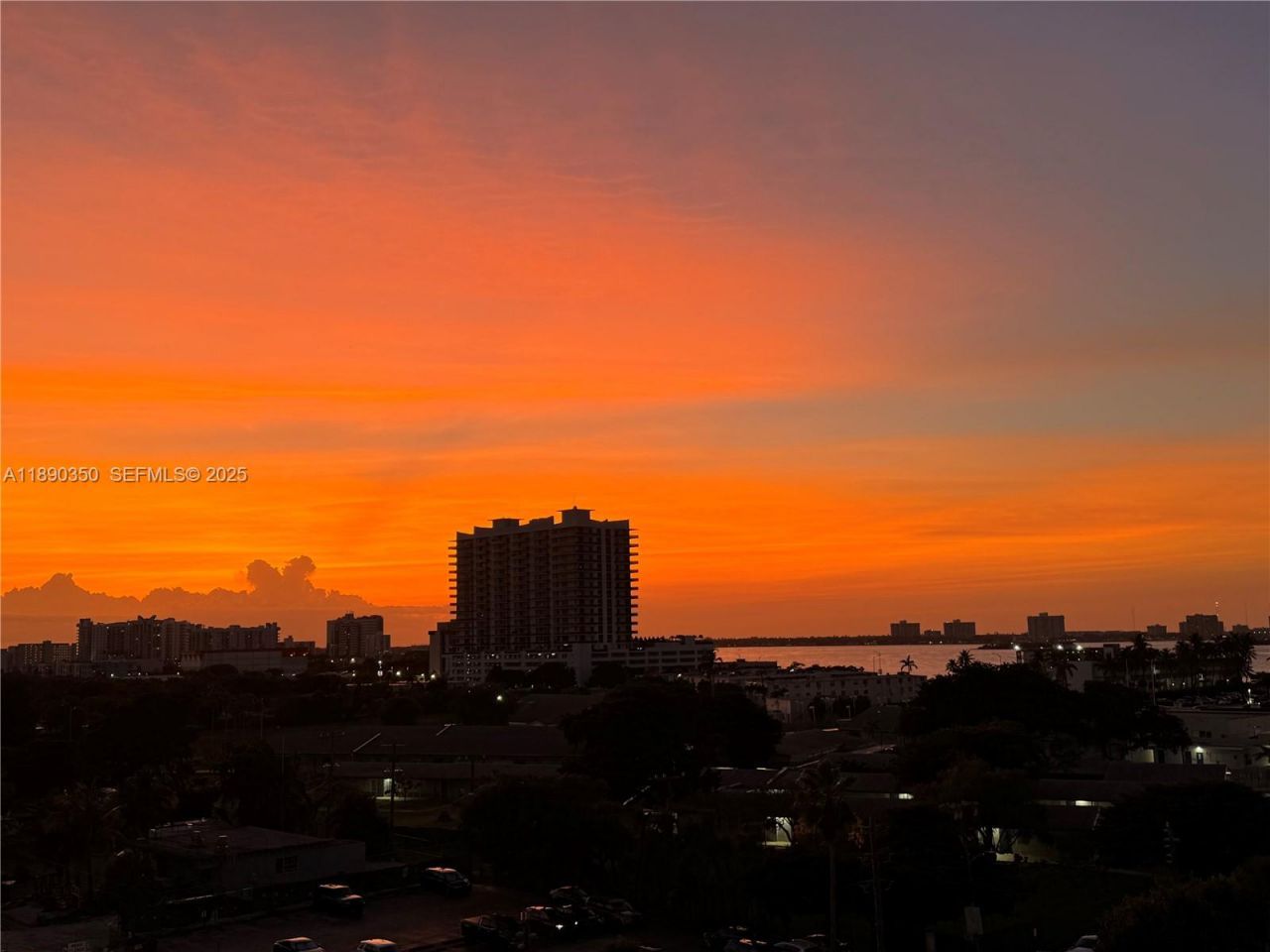 7501 E Treasure Dr, Unit 7L, North Bay Village, FL 33141 Photo