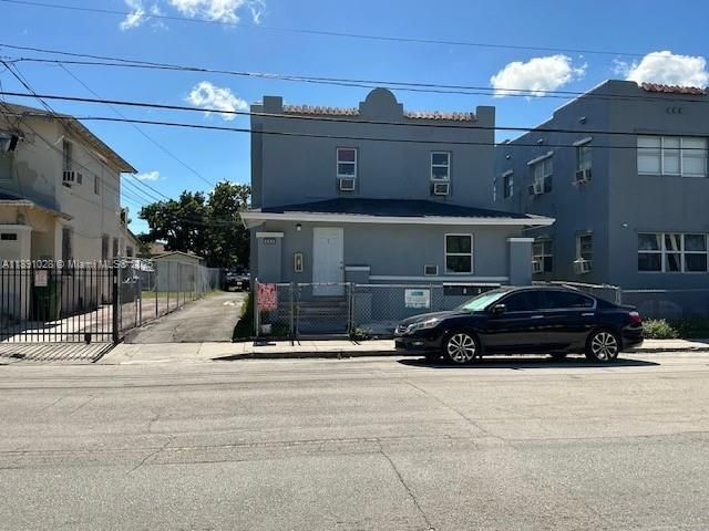 922 NW 2nd St, Unit 1, Miami, FL 33128 Photo