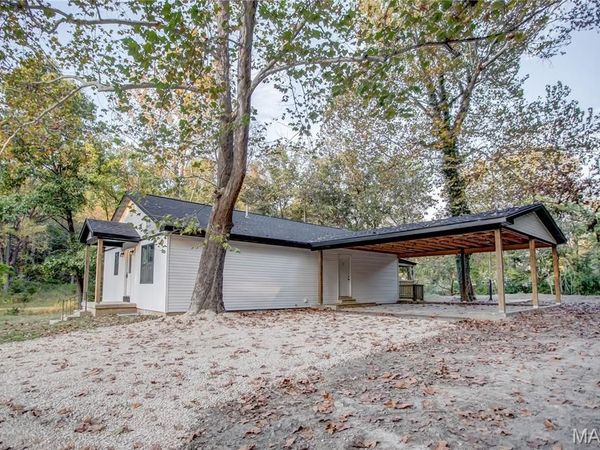 1645 Jones Hollow Road, Hamburg, IL 62045