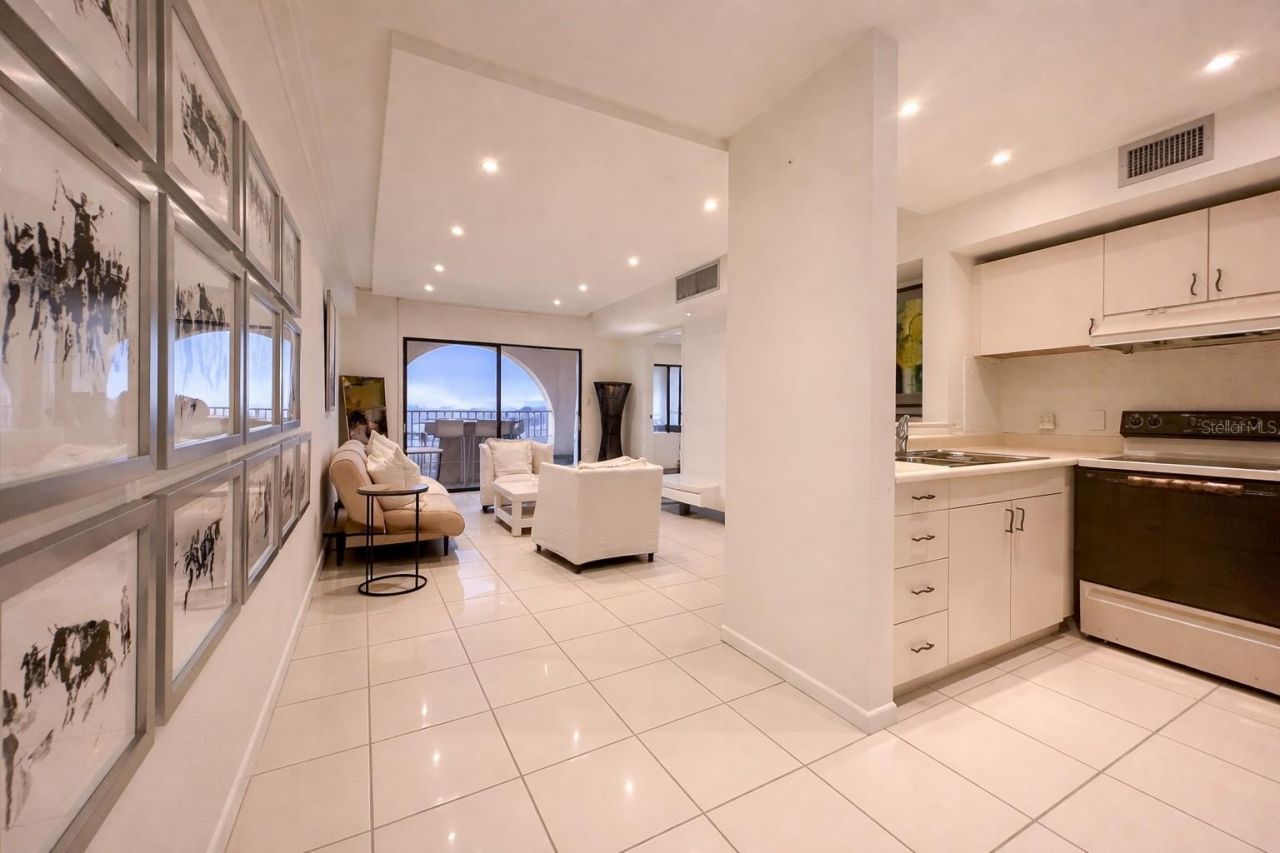 2,000 Metropica Way, Unit 1708, Sunrise, FL 33323 Photo