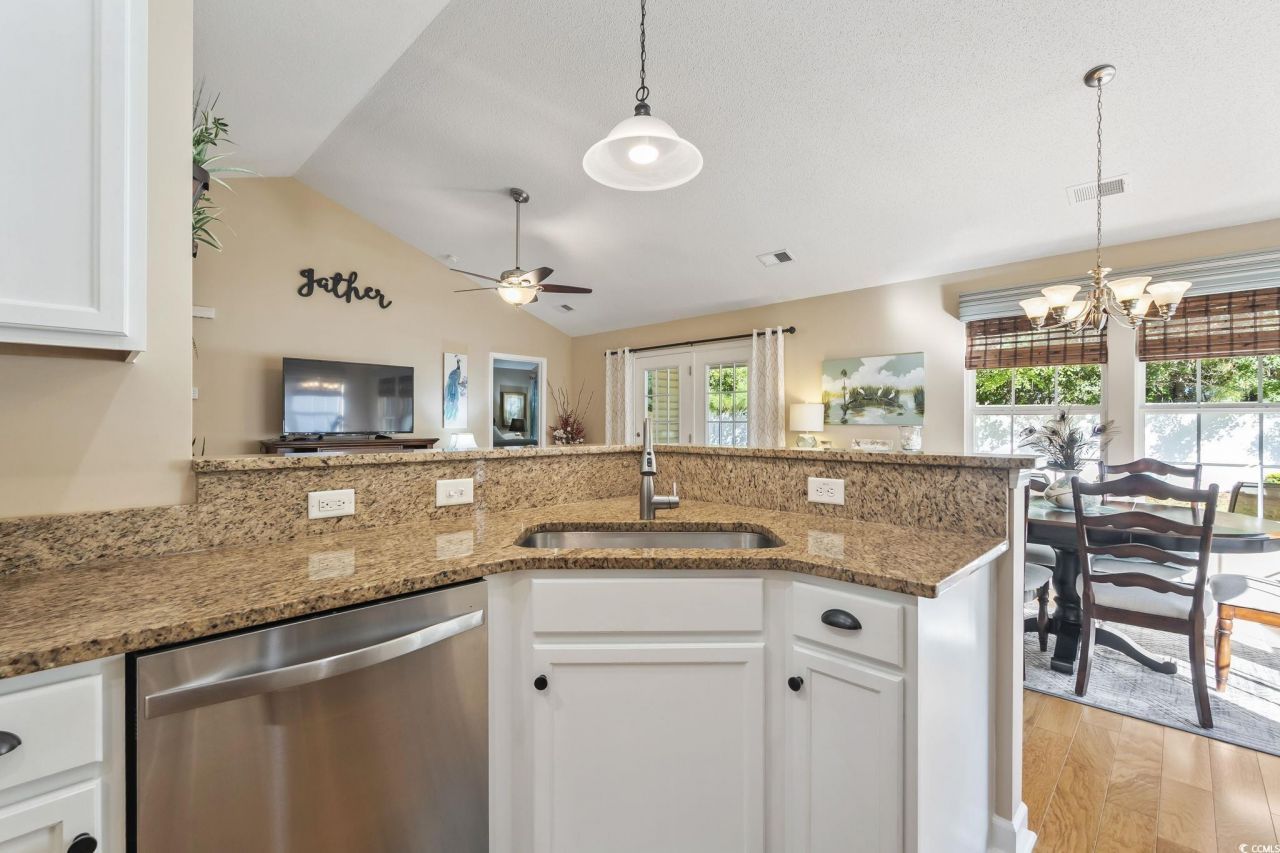 186 Carolina Crossing Blvd. Photo 7