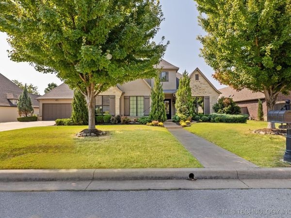 1116 W 108th Place S, Jenks, OK 74037