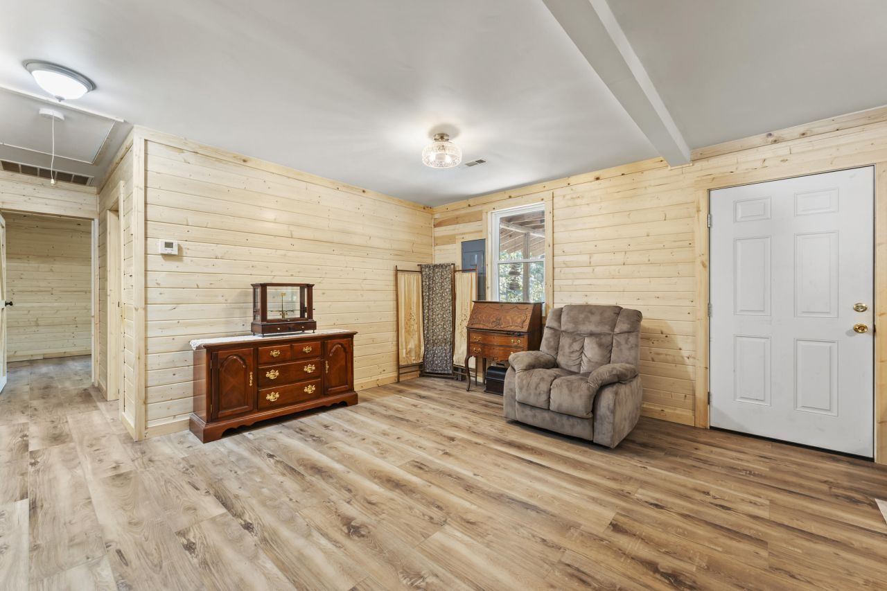 1239 Holly Ridge Lane Photo 11