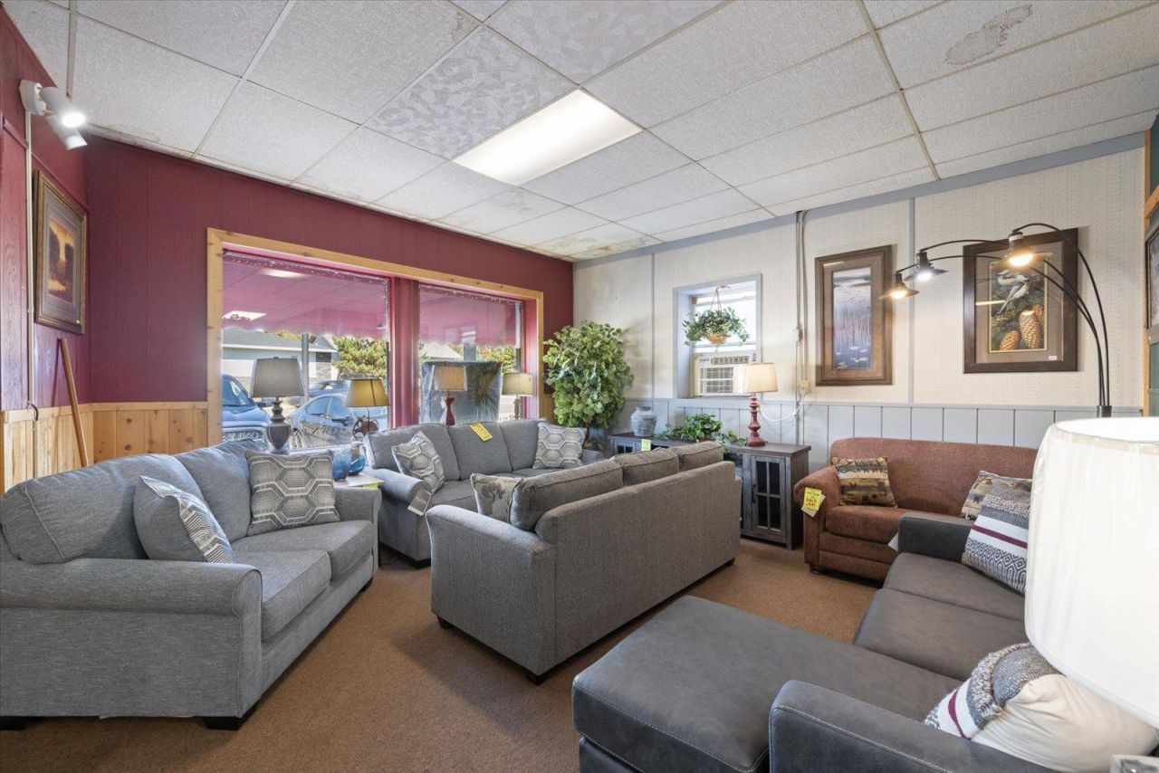 816 NE 4th Street, Grand Rapids, MN 55744