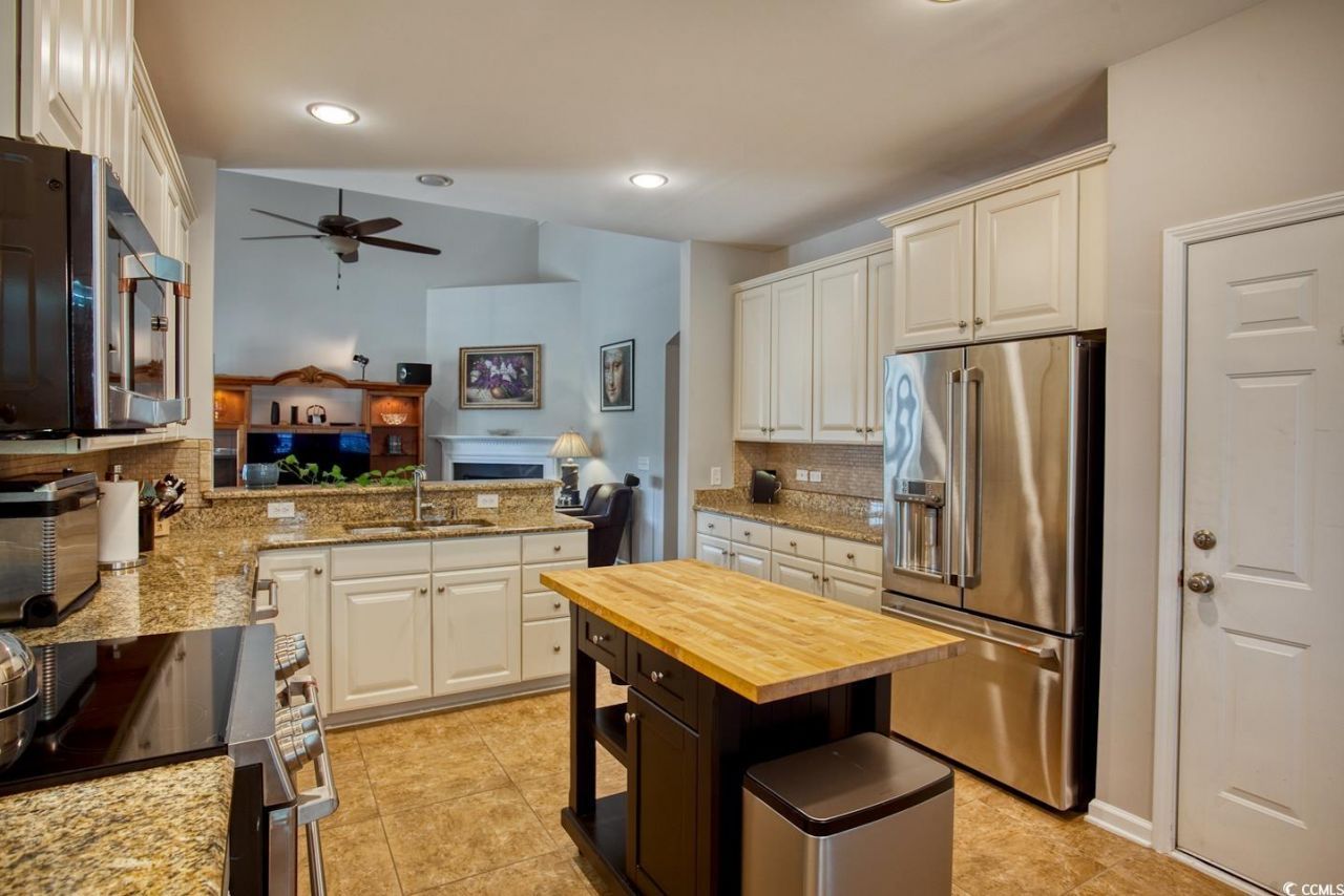 327 Simplicity Dr. Photo 8