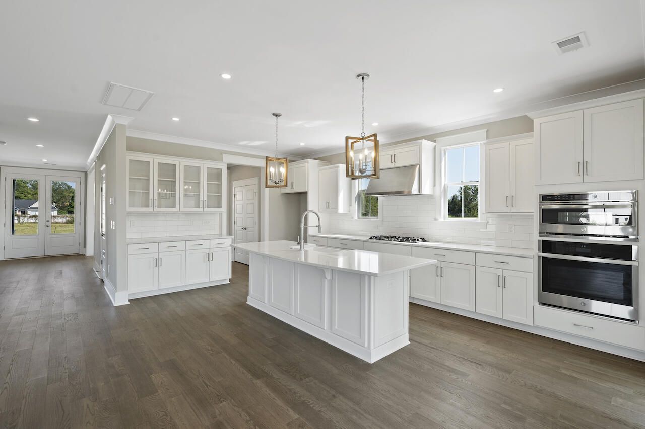 2031 Riverbend Drive Photo 12