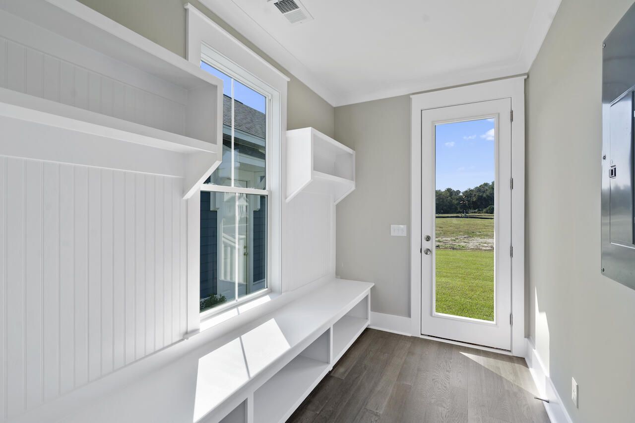 2031 Riverbend Drive Photo 14