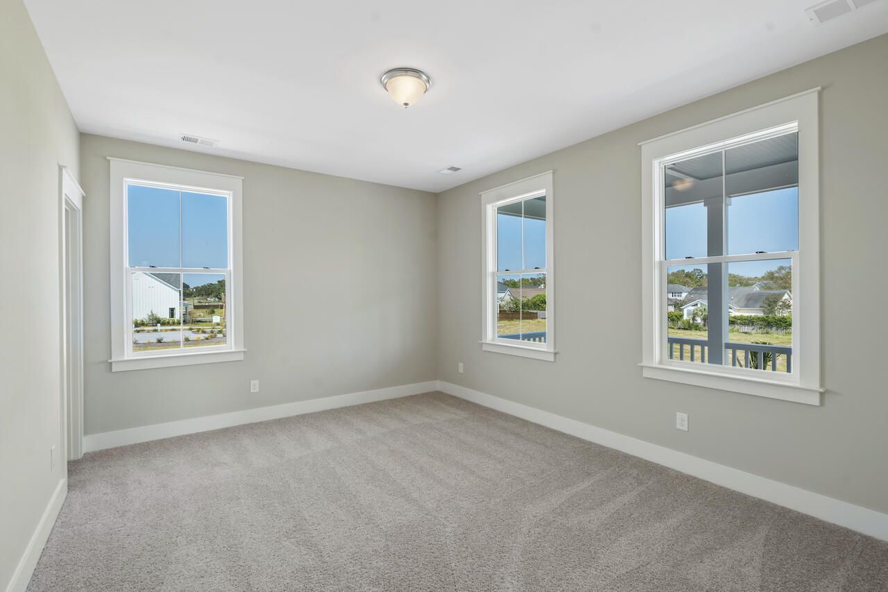 2031 Riverbend Drive Photo 18