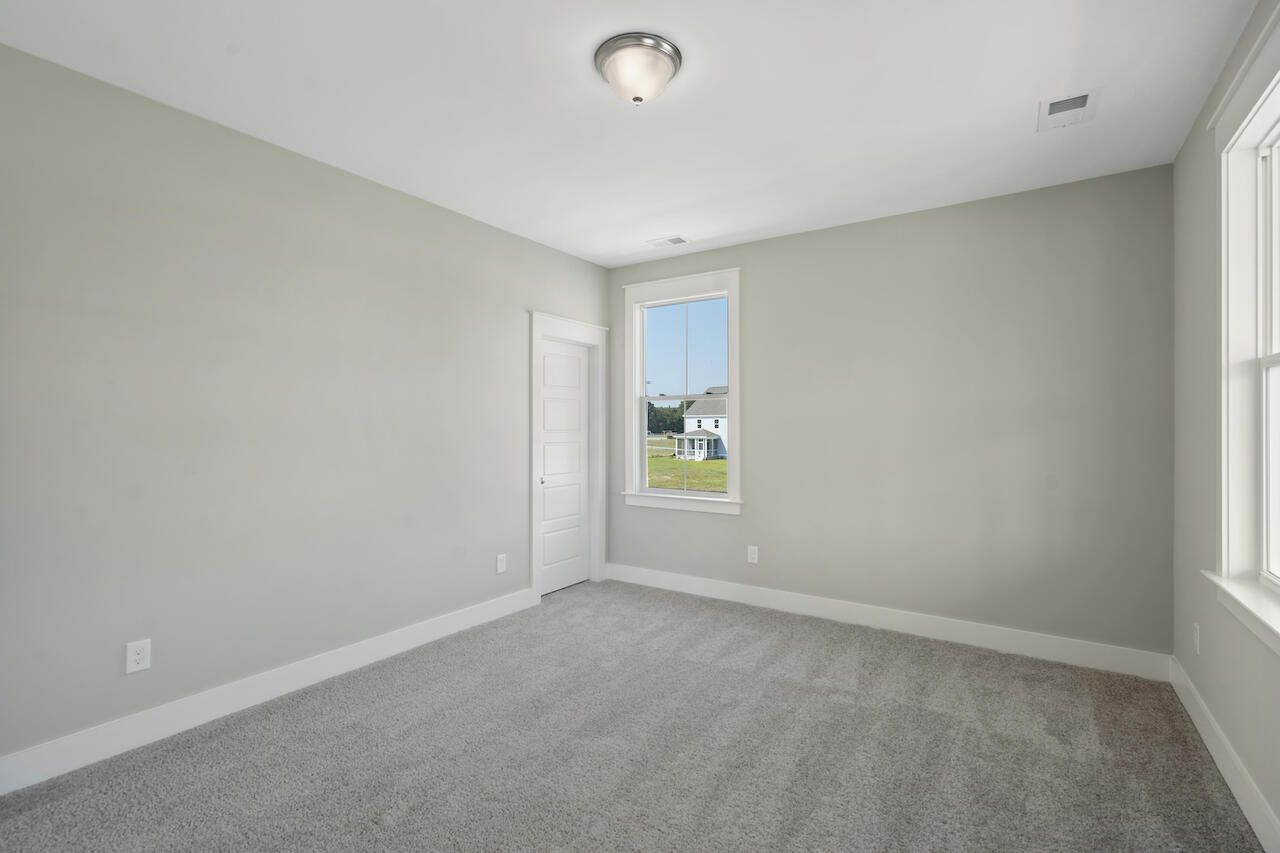 2031 Riverbend Drive Photo 19