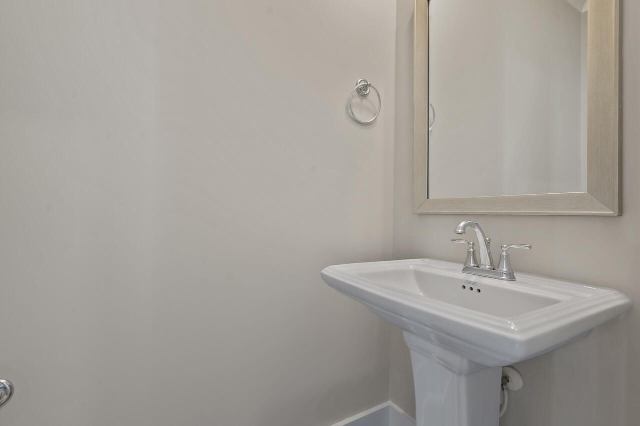 2031 Riverbend Drive Photo 29