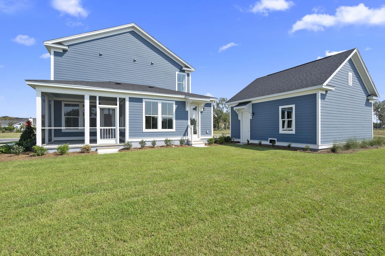 2031 Riverbend Drive Photo 4