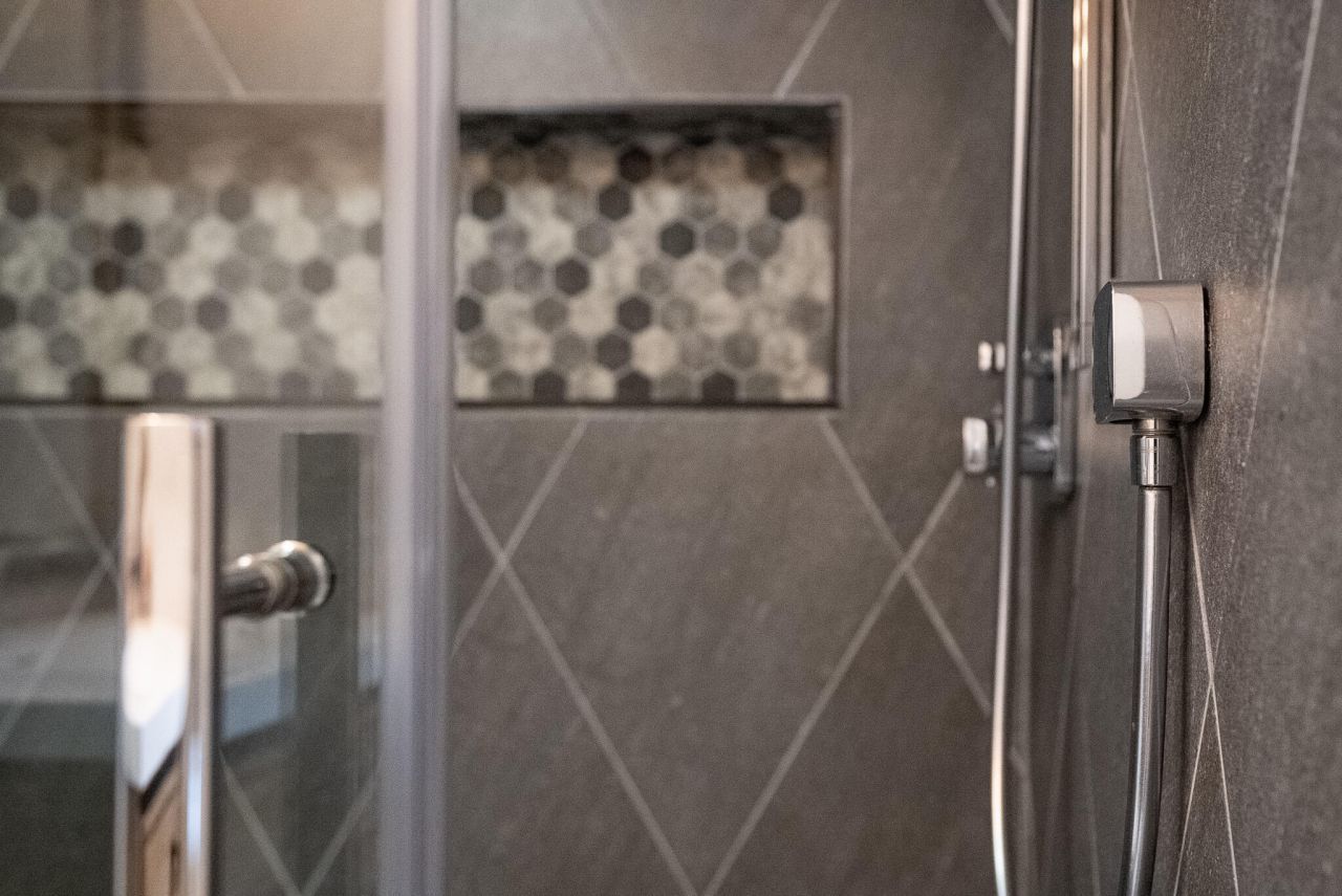 377 King Street Photo 22