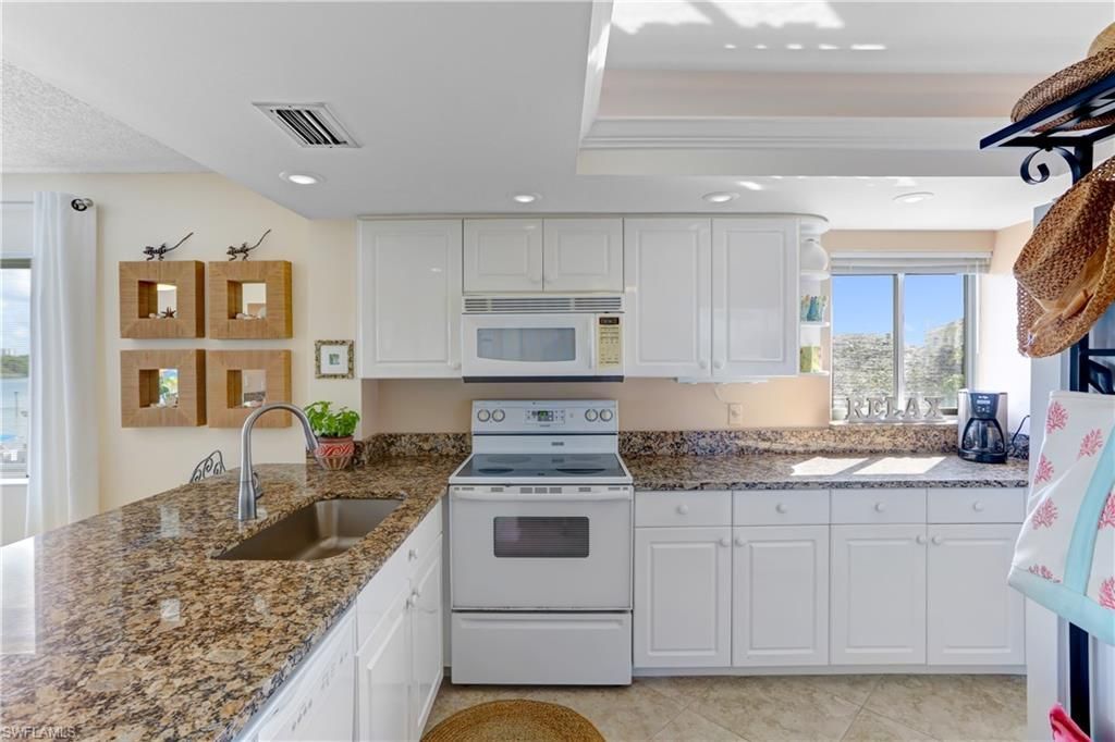 26371 Hickory Blvd, Unit 304, Bonita Springs, FL 34134 Photo