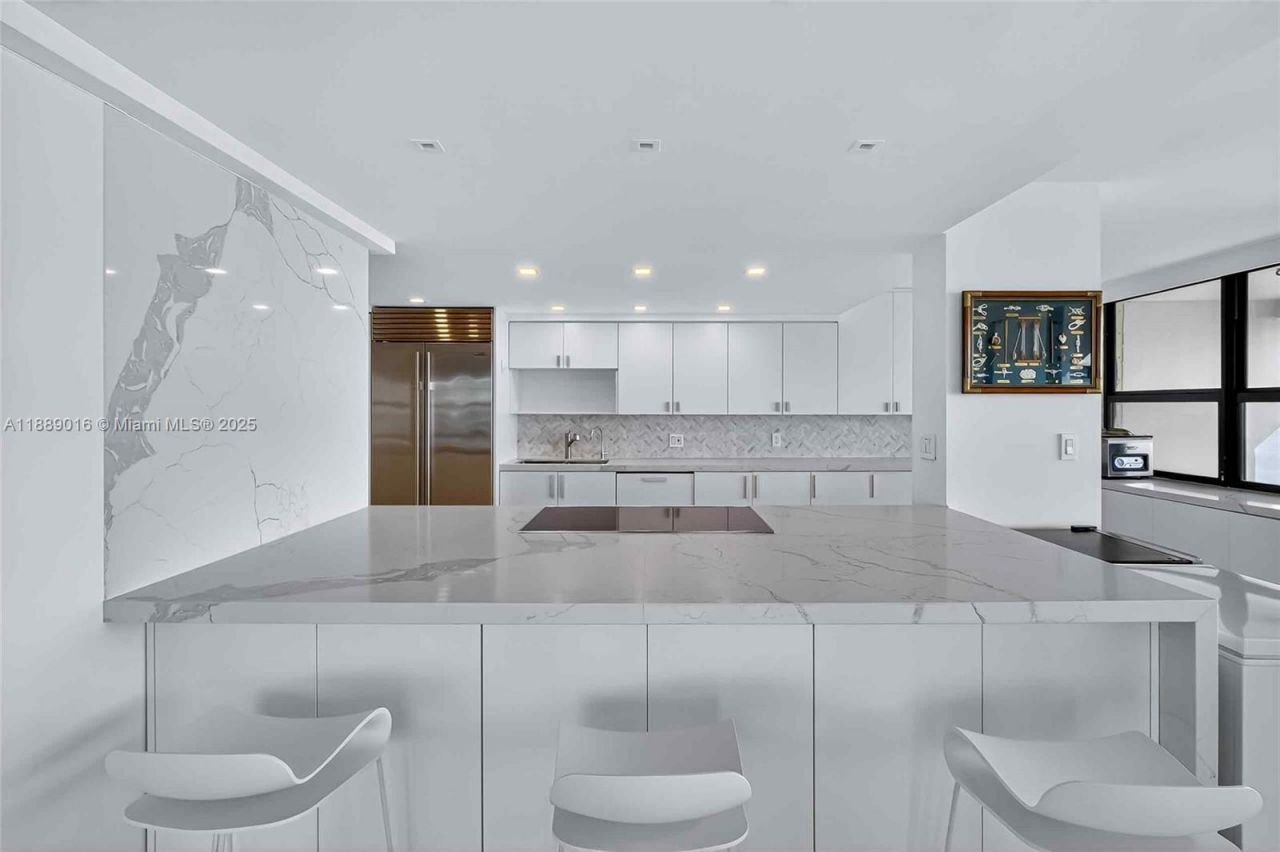 3 Grove Isle Dr, Unit C1802, Coconut Grove, FL 33133 Photo