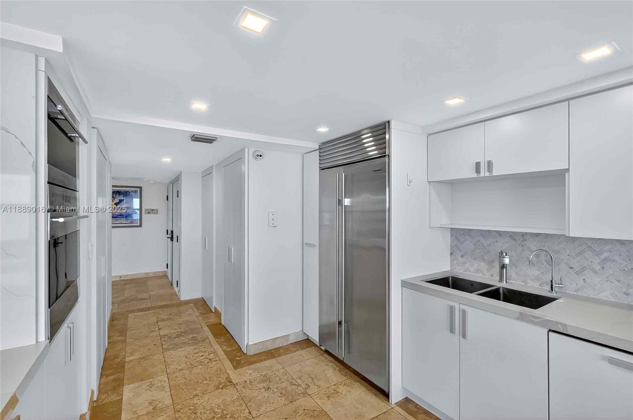 3 Grove Isle Dr, Unit C1802, Coconut Grove, FL 33133 Photo