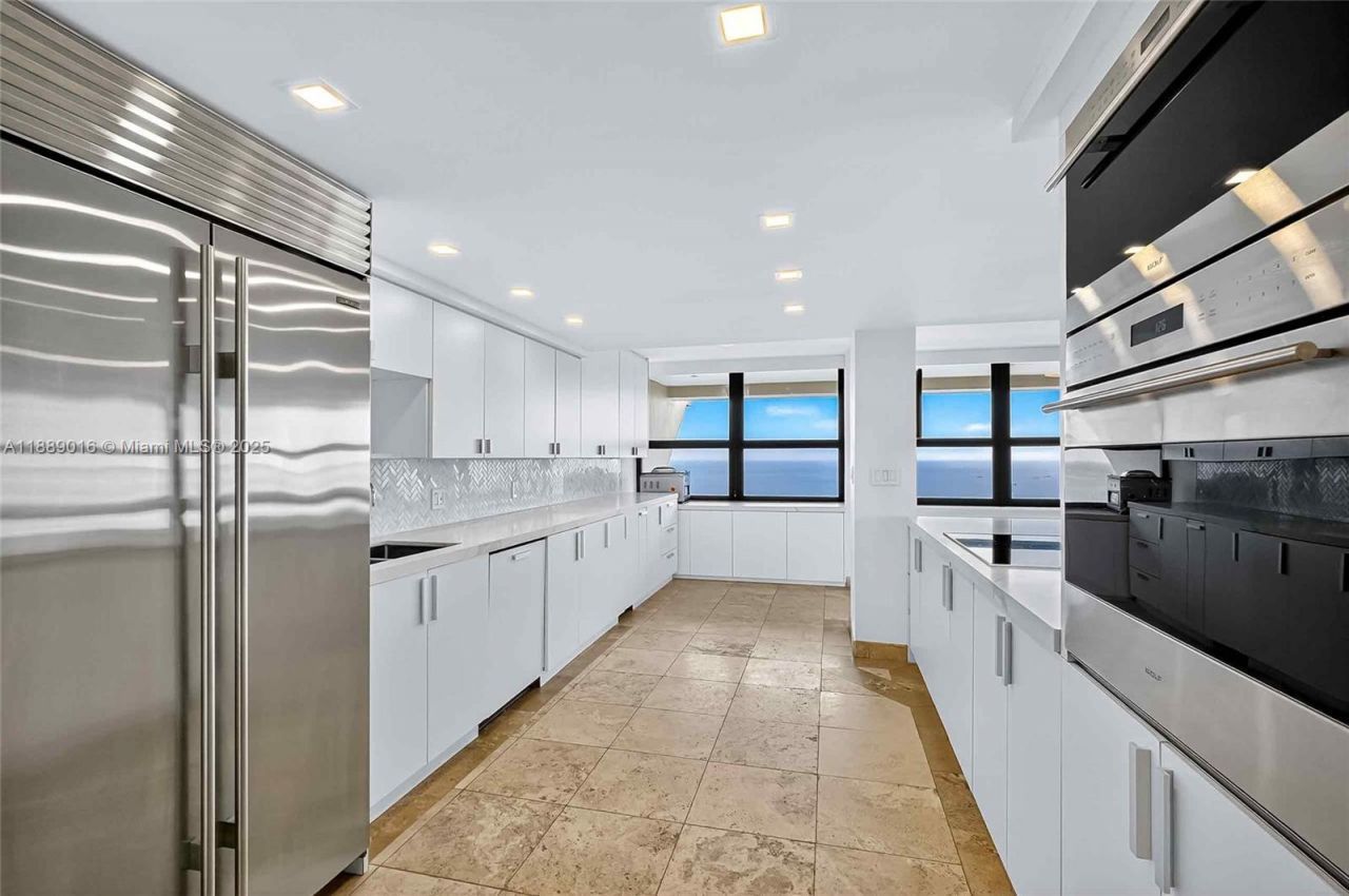 3 Grove Isle Dr, Unit C1802, Coconut Grove, FL 33133 Photo