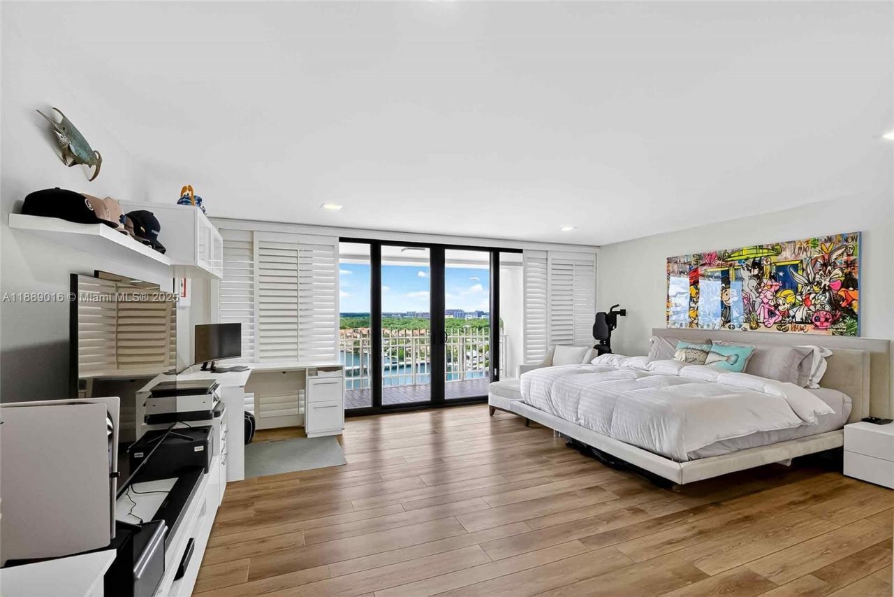 3 Grove Isle Dr, Unit C1802, Coconut Grove, FL 33133 Photo