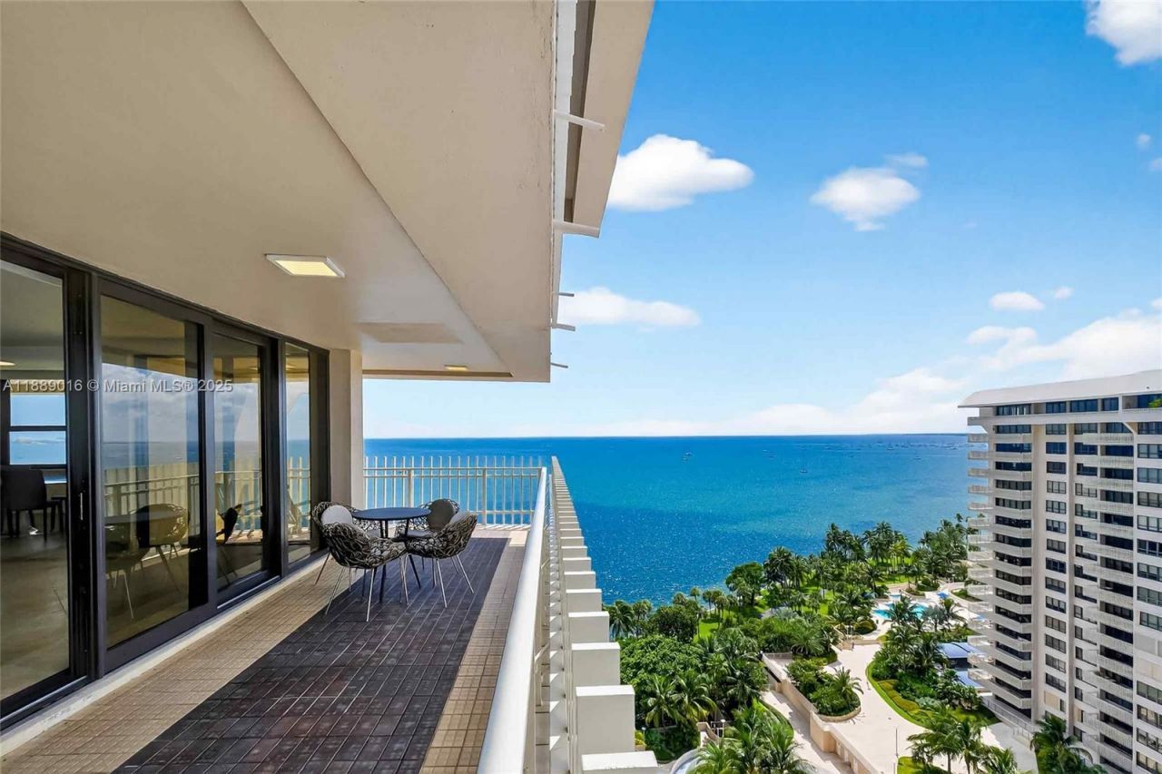 3 Grove Isle Dr, Unit C1802, Coconut Grove, FL 33133 Photo