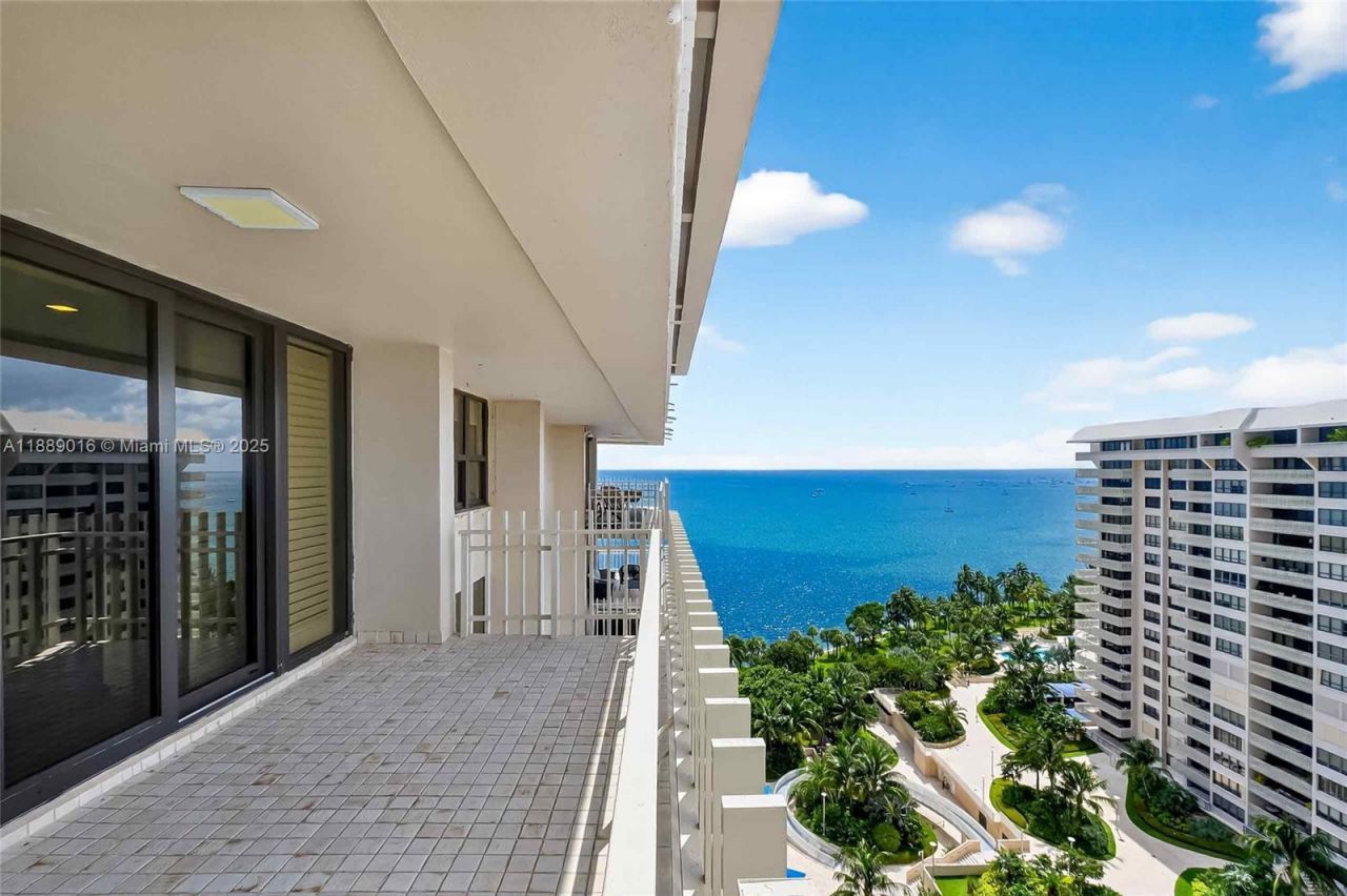 3 Grove Isle Dr, Unit C1802, Coconut Grove, FL 33133 Photo