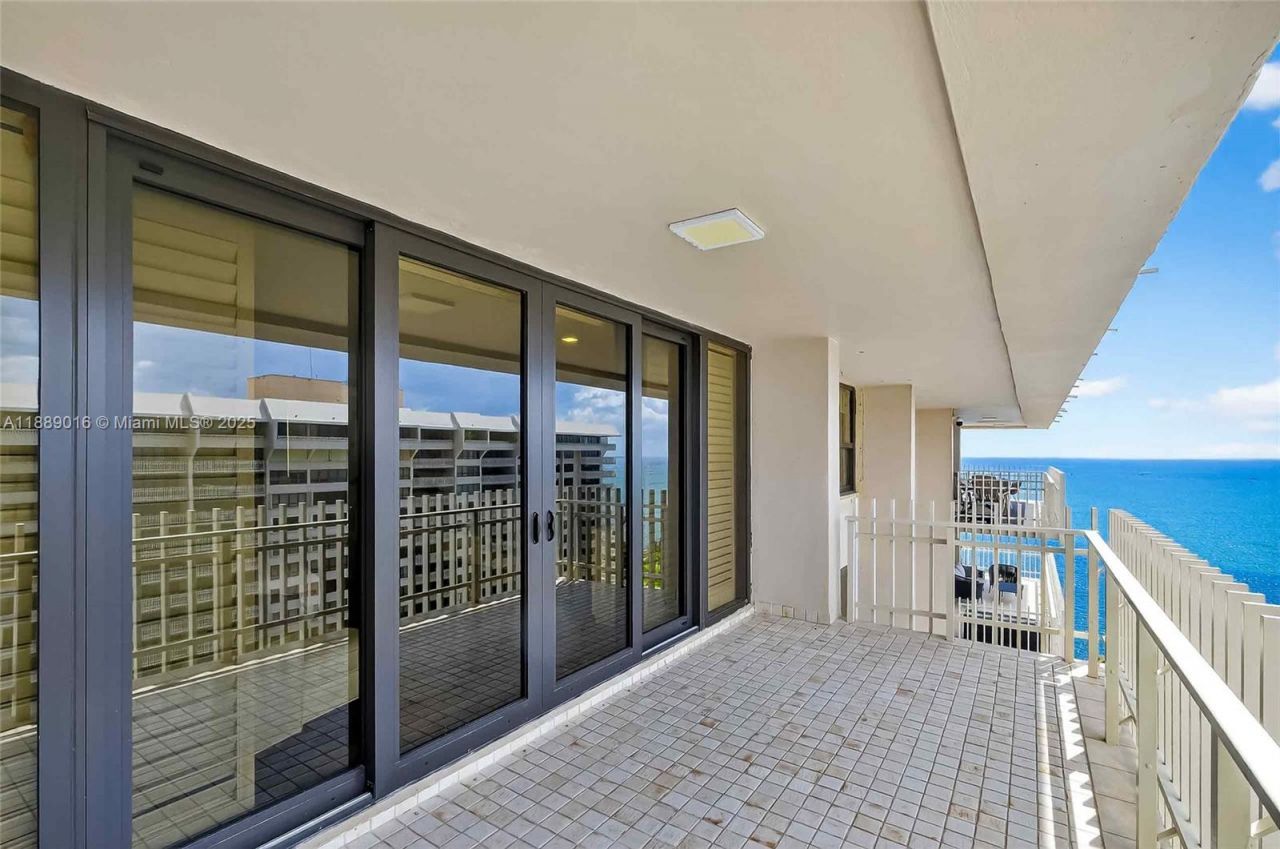 3 Grove Isle Dr, Unit C1802, Coconut Grove, FL 33133 Photo
