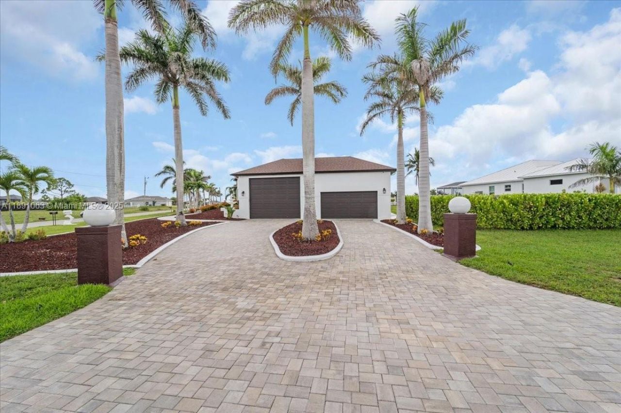4213 NW 28th St, Cape Coral, FL 33993 Photo