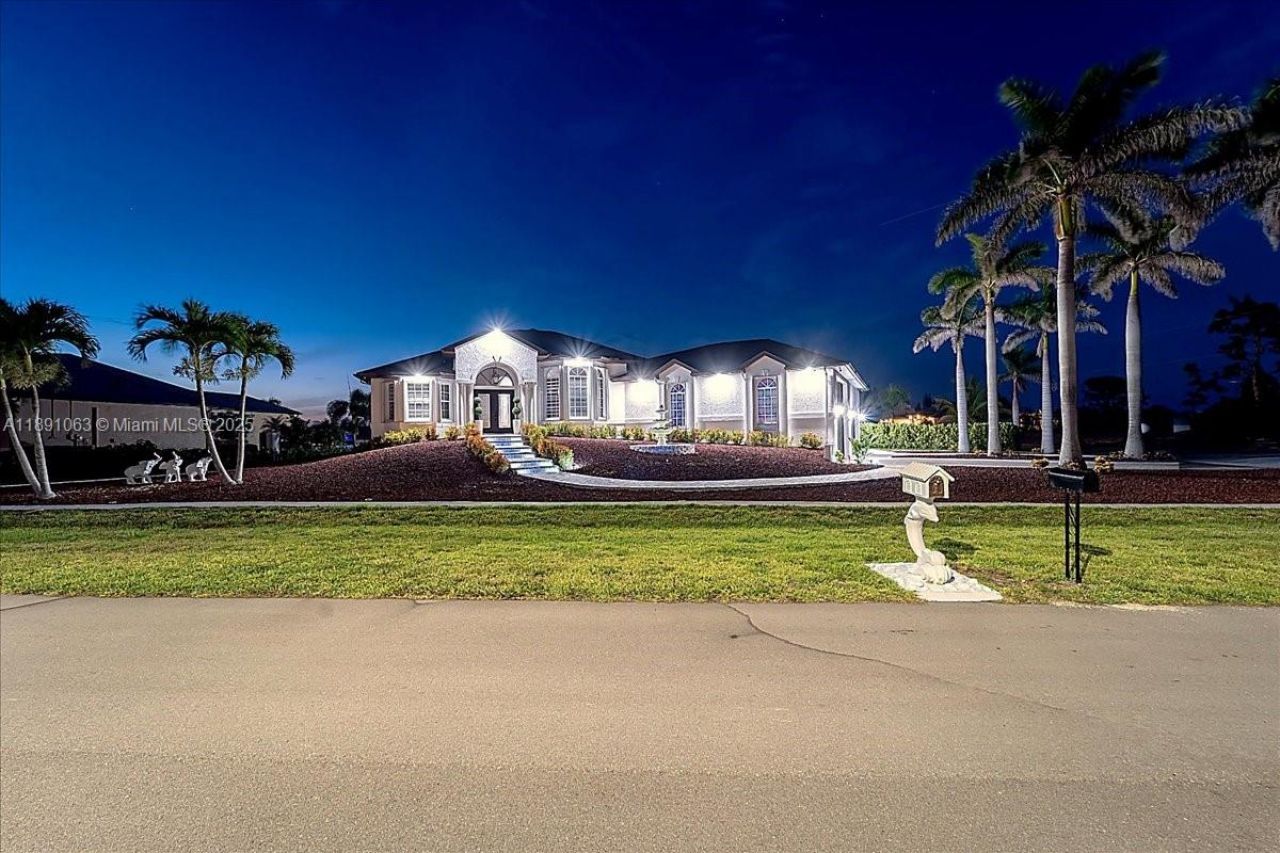 4213 NW 28th St, Cape Coral, FL 33993 Photo