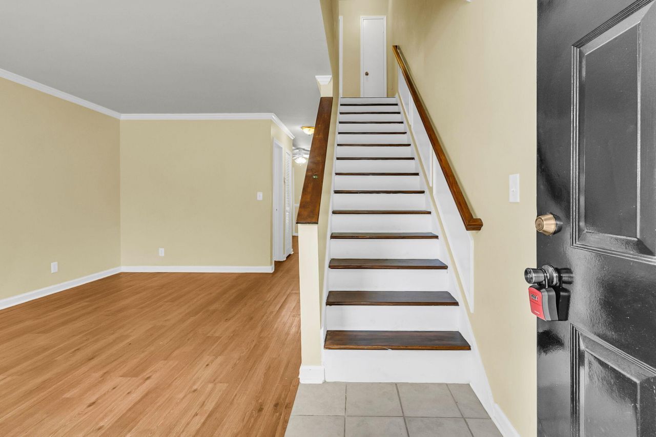 6239 Lucille Drive Drive Photo 14