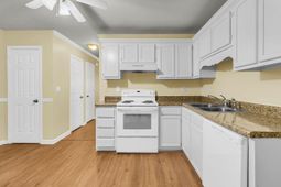 6239 Lucille Drive Drive photo 4