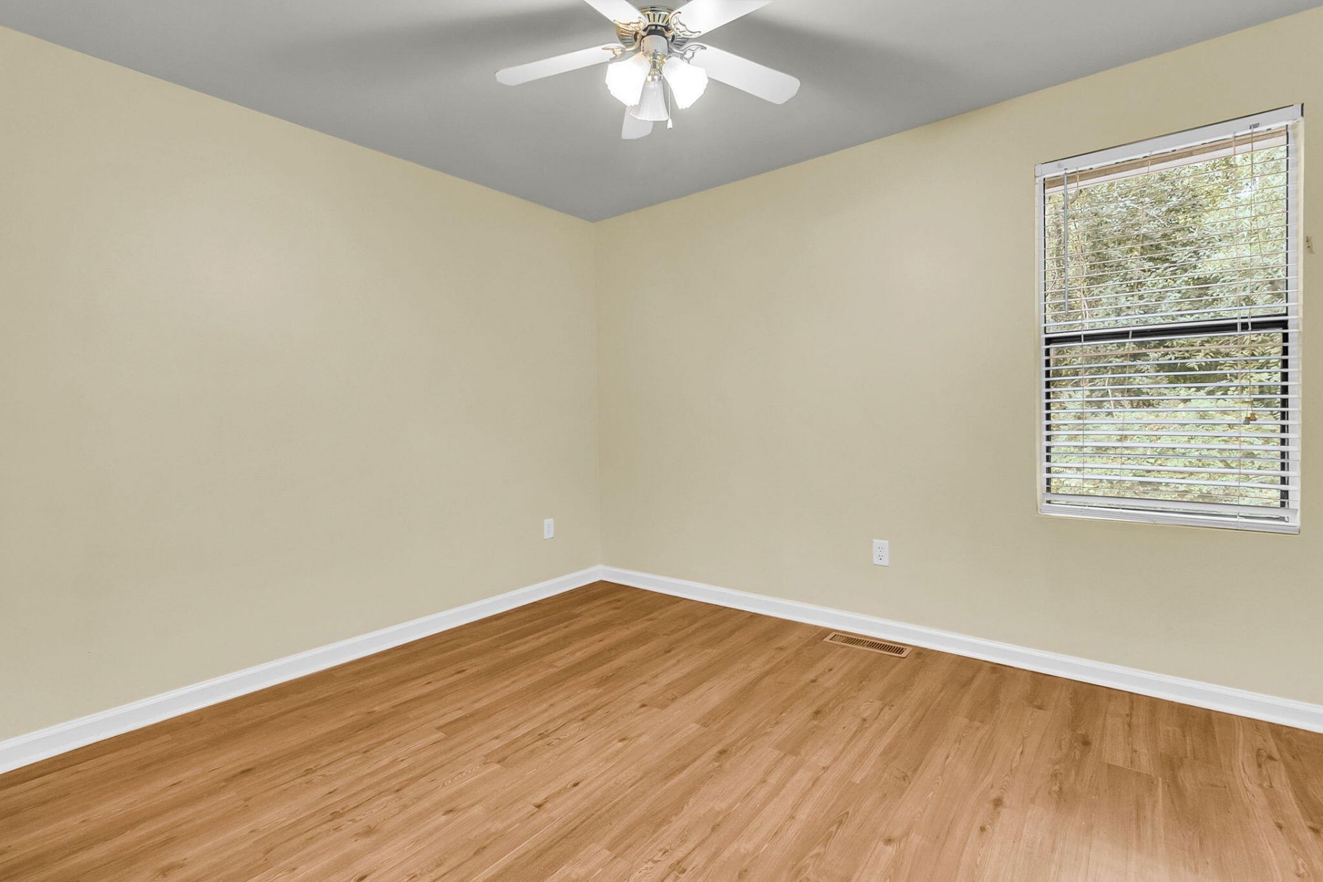 6239 Lucille Drive Drive Photo 20
