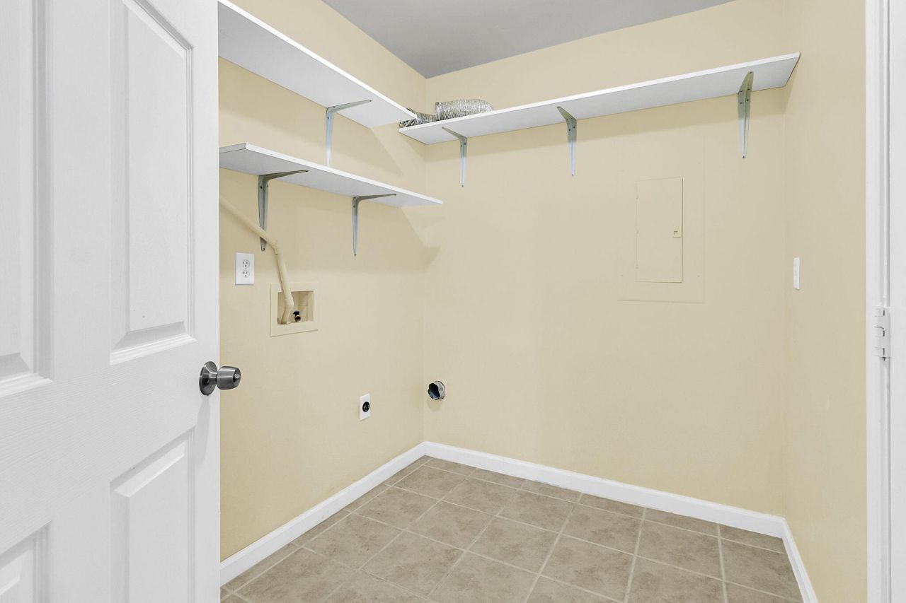 6239 Lucille Drive Drive Photo 26