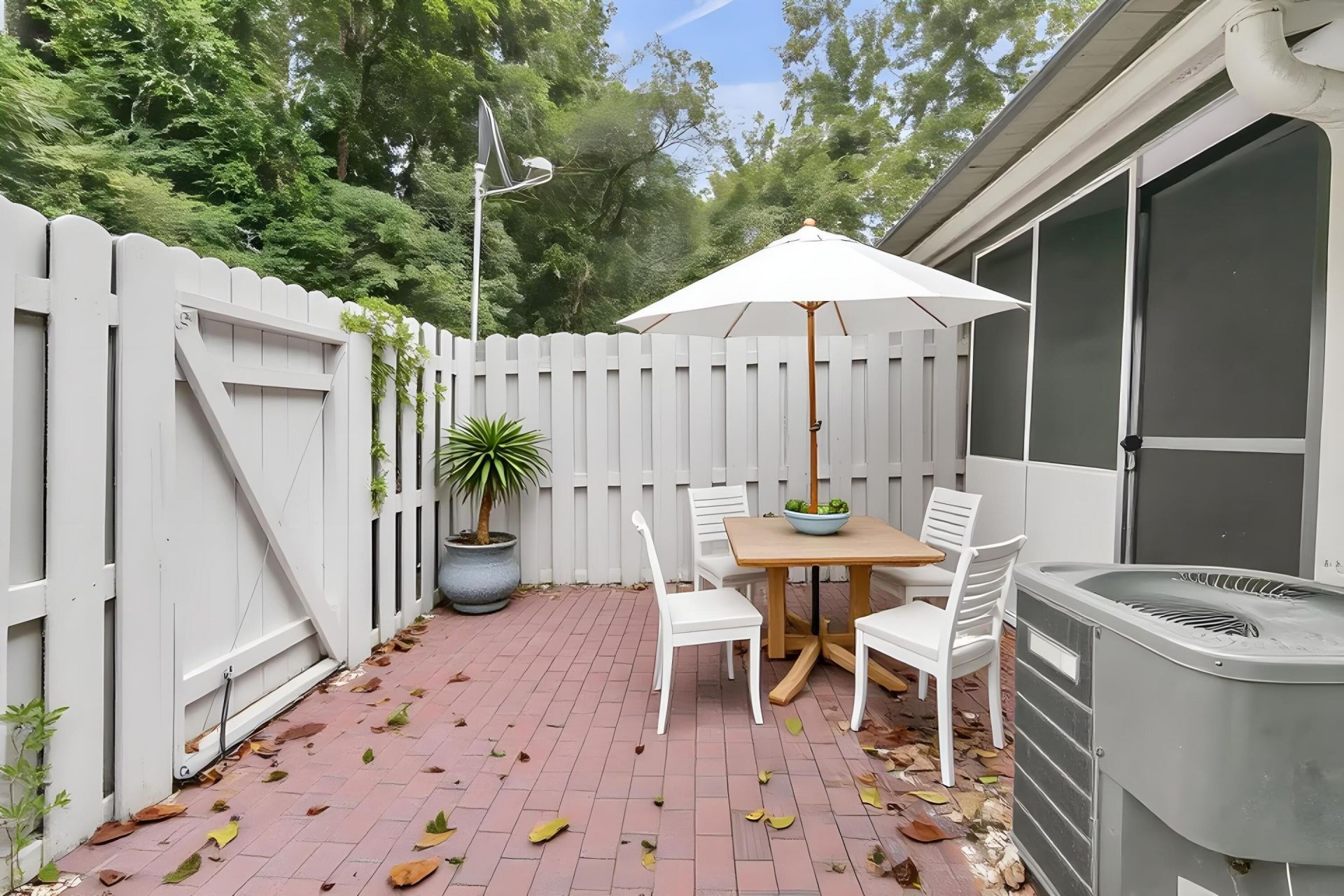 6239 Lucille Drive Drive Photo 31