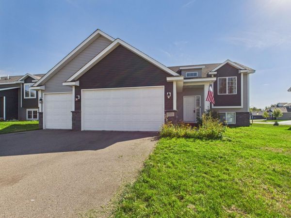 425 Eagle Street NW, Isanti, MN 55040