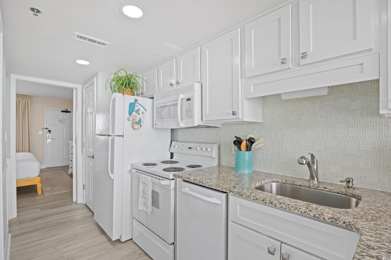 161 Seawatch Dr. Photo 24