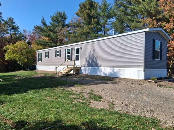 493 Main Road, Charleston, ME 04422